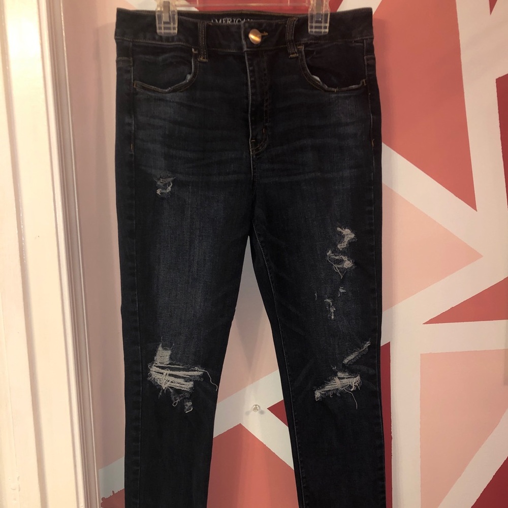 Ripped skinny jeans